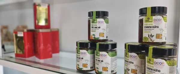 Kệ sản phẩm tại Shop quà tặng Vũng Tàu